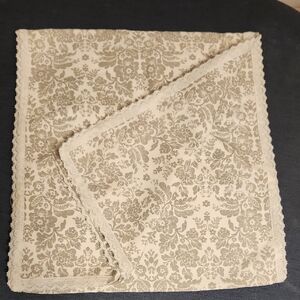 NWOT Cynthia Rowley Gray Floral Table Runner 18" X 76"